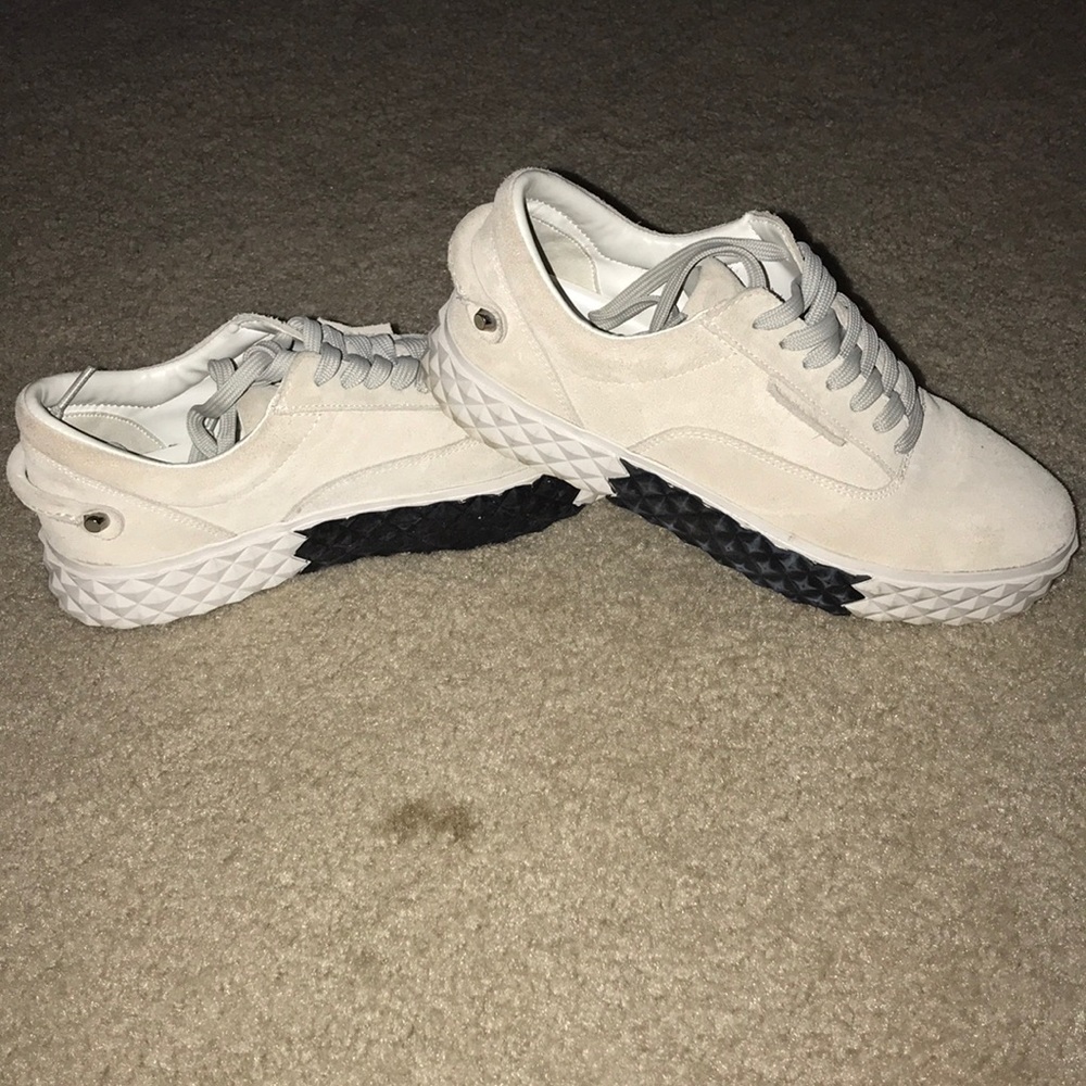 KENDALL & KYLIE Sneakers